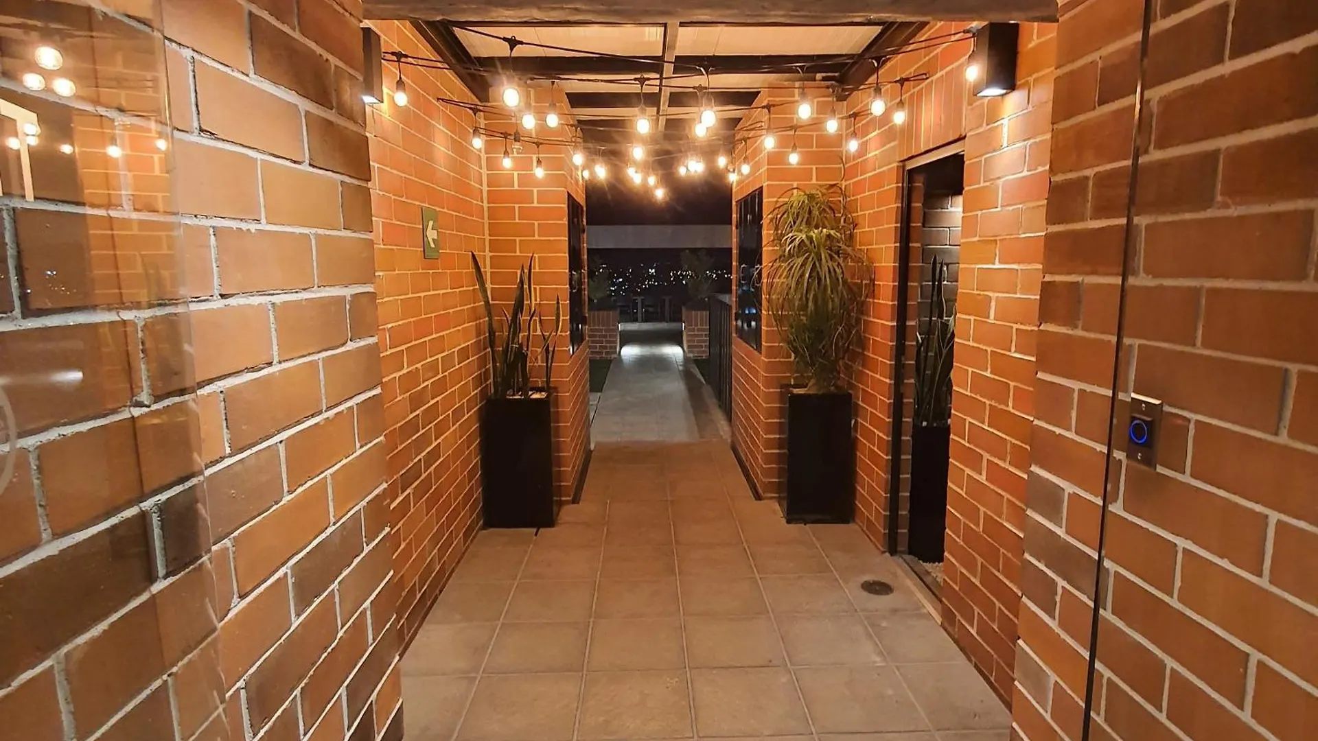 Alojamiento Tipo Loft 2 Camas Con Parqueo Guatemala City Guatemala